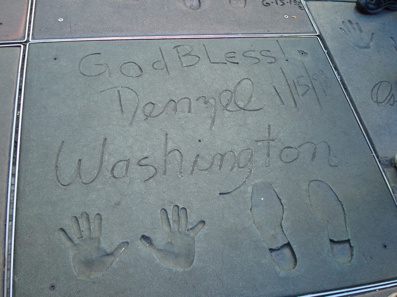 Отпечатки Дензела Вашингтона в Голливуде