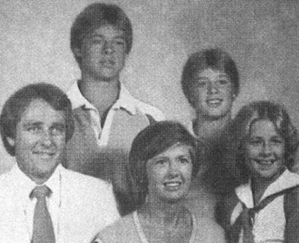 Брэд Питт и его семья, 1981 год