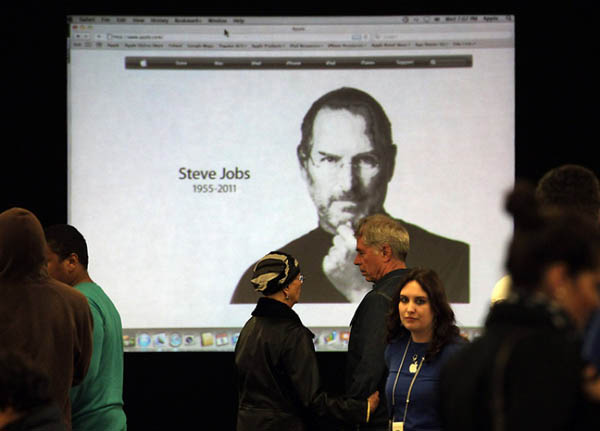 Мир скорбит о смерти Стива Джобса