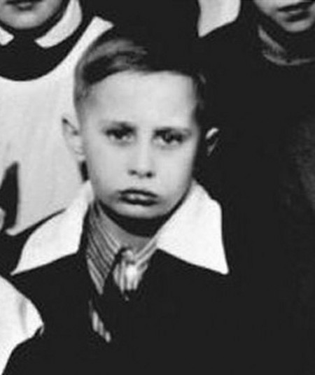 Владимир Путин в детстве и молодости