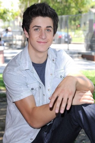 Дэвид Генри (David Henrie)