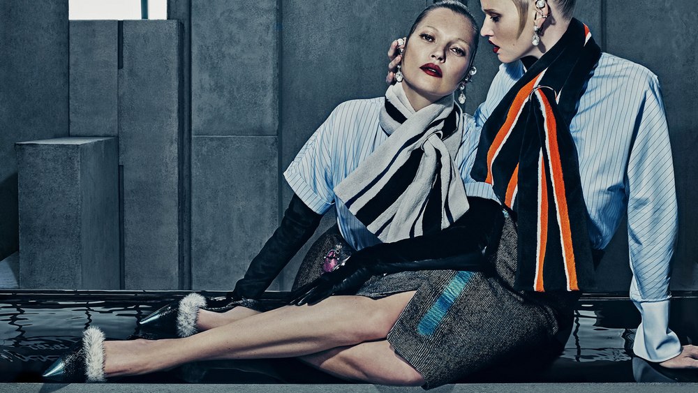 Кейт Мосс и Лара Стоун в рекламной кампании Balenciaga, осень/зима 2015/2016