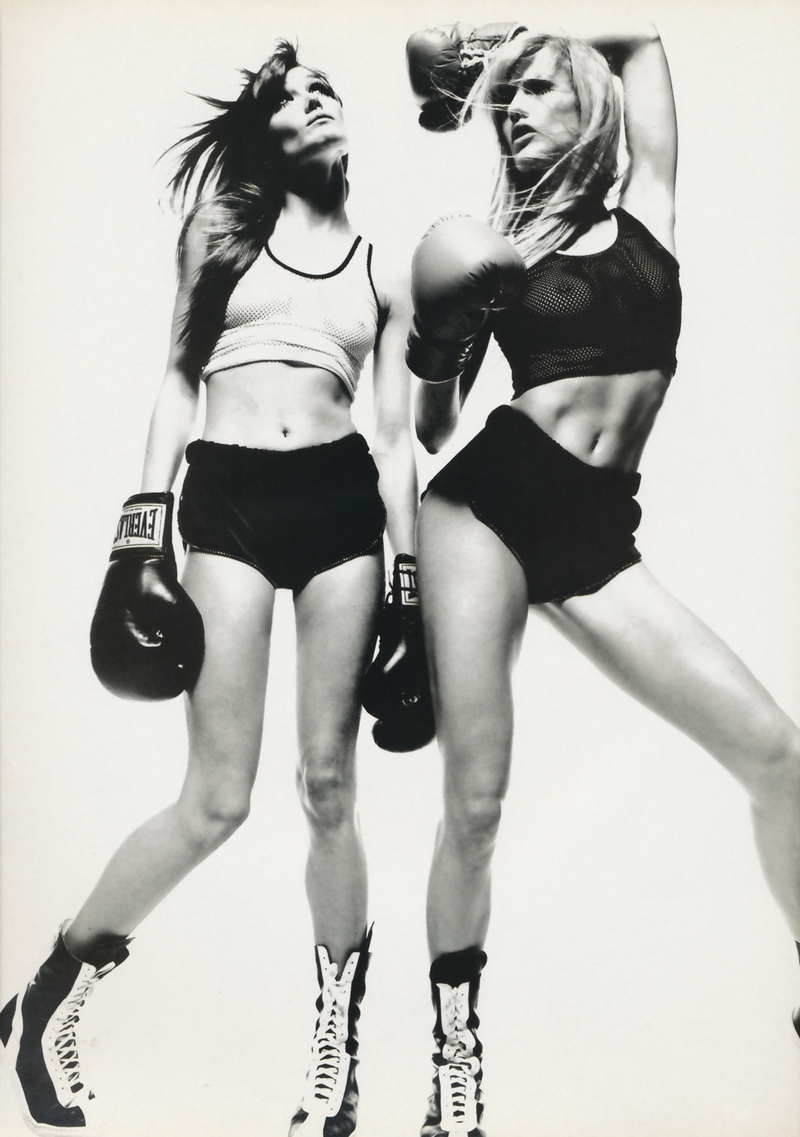 Карен Мюлдер и Карла Бруни образца 1995 года в фотосессии для Vogue Paris