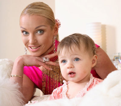 Анастасия Волочкова и ее дочь Ариша