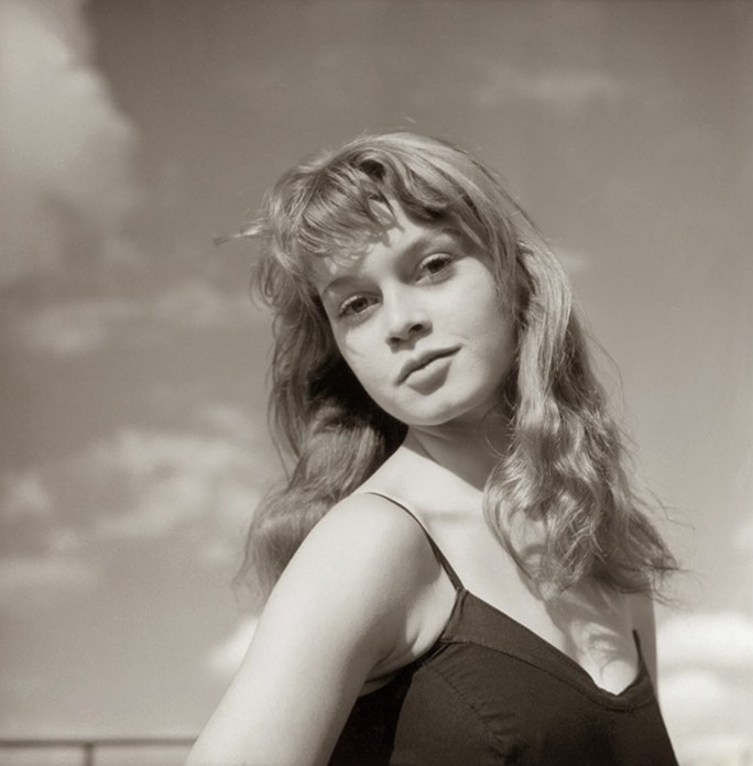 18-летняя Бриджит Бардо в фотосессии Уолтера Карона