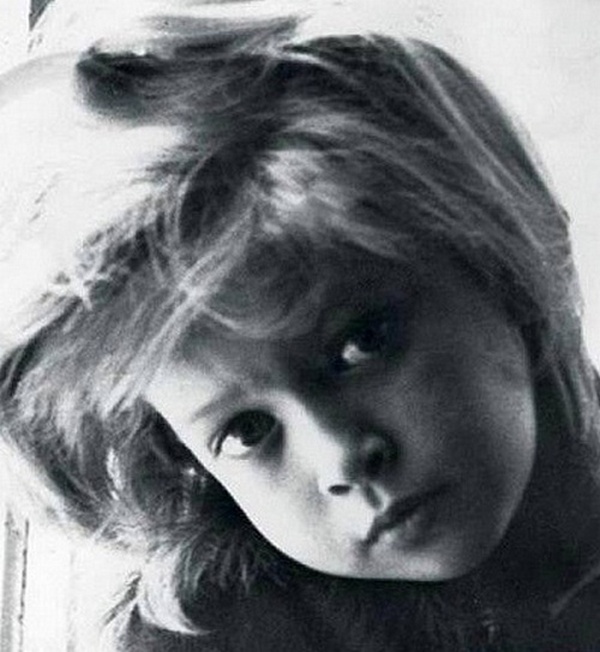 Вера Брежнева в детстве и юности