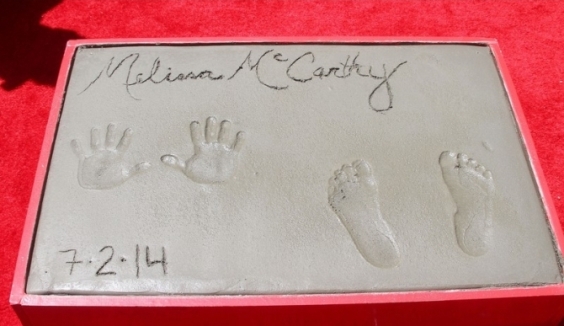 Отпечатки Мелиссы МакКарти в Голливуде