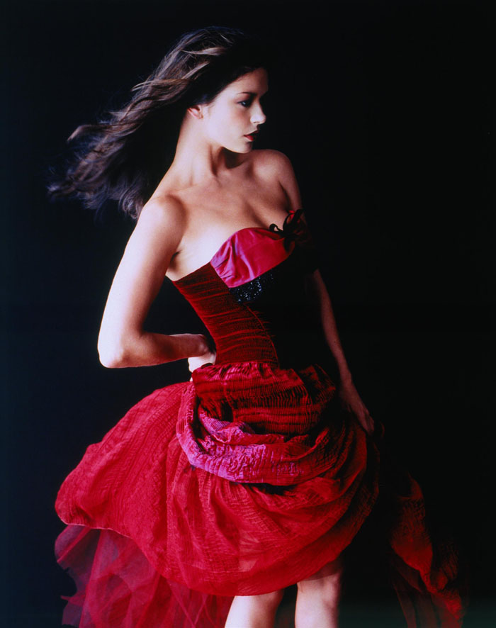 Кэтрин Зета-Джонс образца 1999 года (фотосессия Альберто Толота для журнала Movieline)