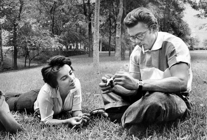 Элизабет Тейлор и Джеймс Дин, 1955 год