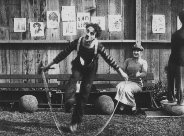 Чарли Чаплин на съемках фильма "Чемпион".  США, 1915 год