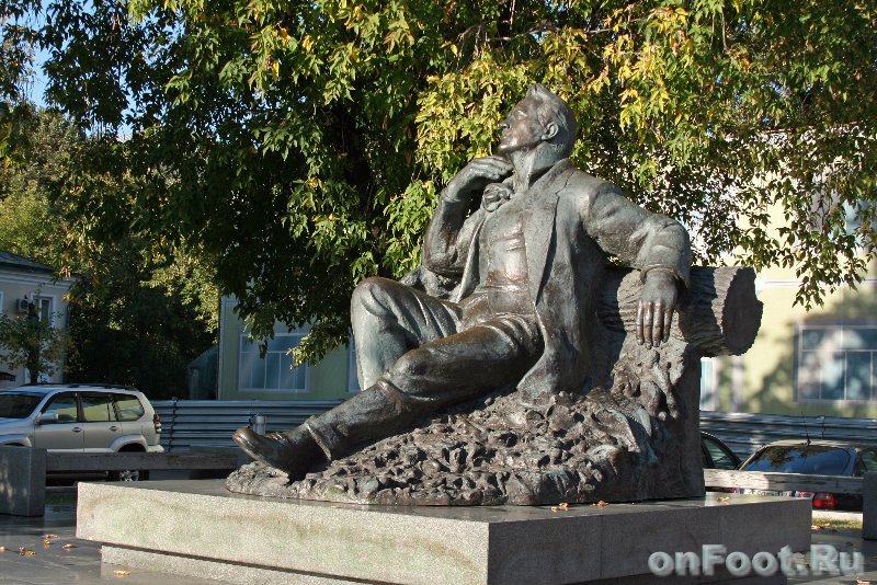 Памятники Федору Шаляпину
