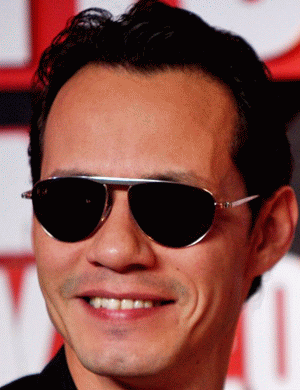 Марк Энтони и его солнцезащитные очки