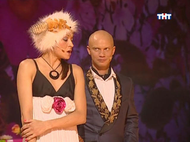 Дмитрий Хрусталев на сцене Comedy Woman
