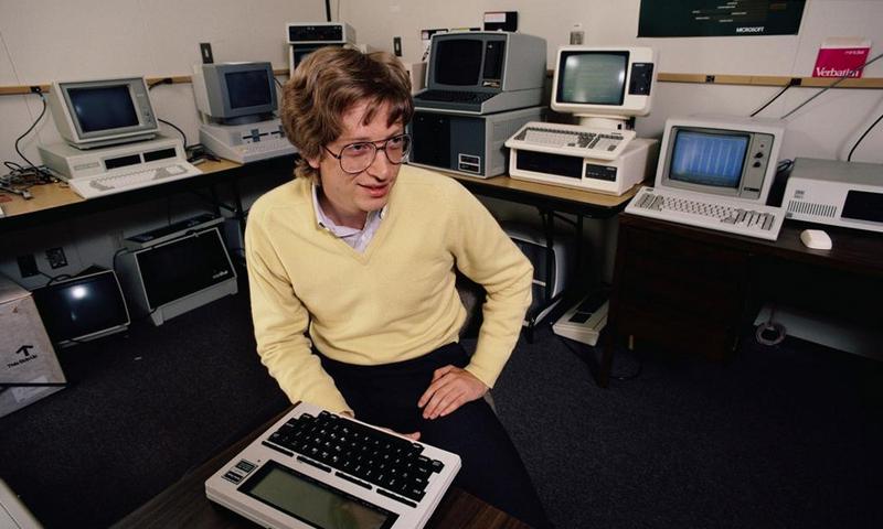 Билл Гейтс в своем офисе, 1983 год