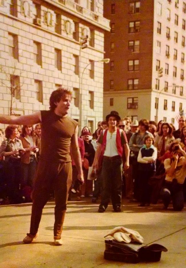 Уличное представление Робина Уильямса в Нью-Йорке, 1979 год