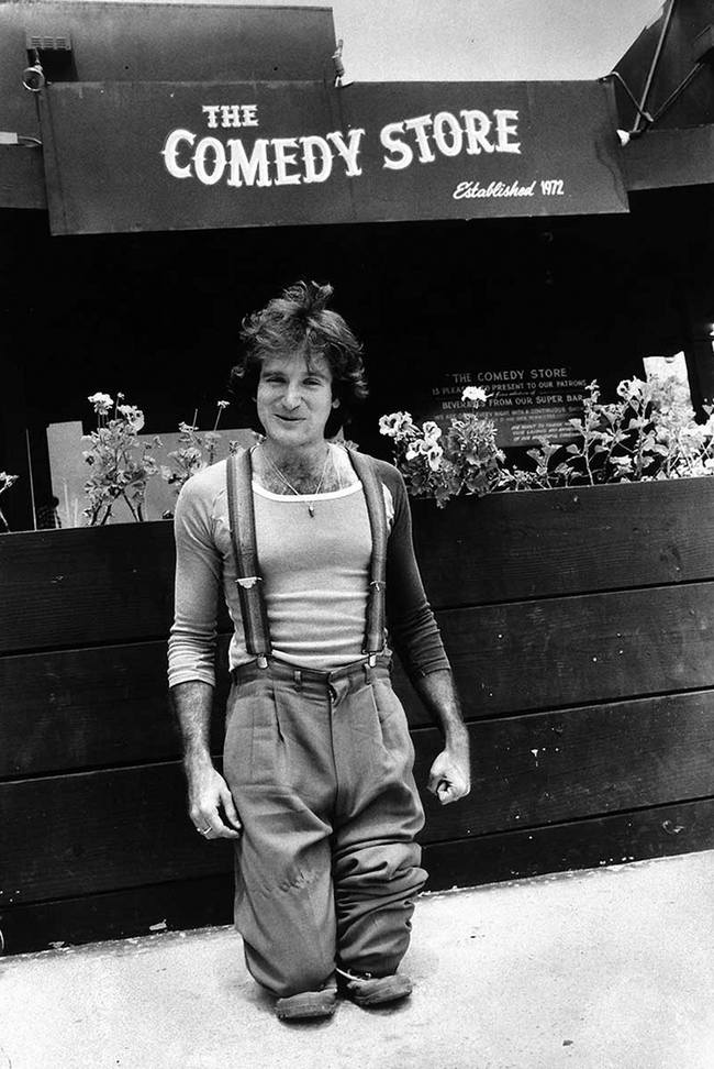 Робин Уильямс возле клуба Comedy Store в Лос-Анджелесе, 1978 год