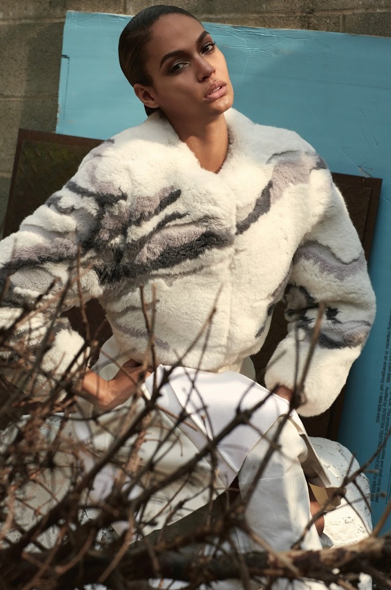 Джоан Смоллс в фотосессии Роя Эзриджа для AnOther Magazine осень-зима 2013-2014