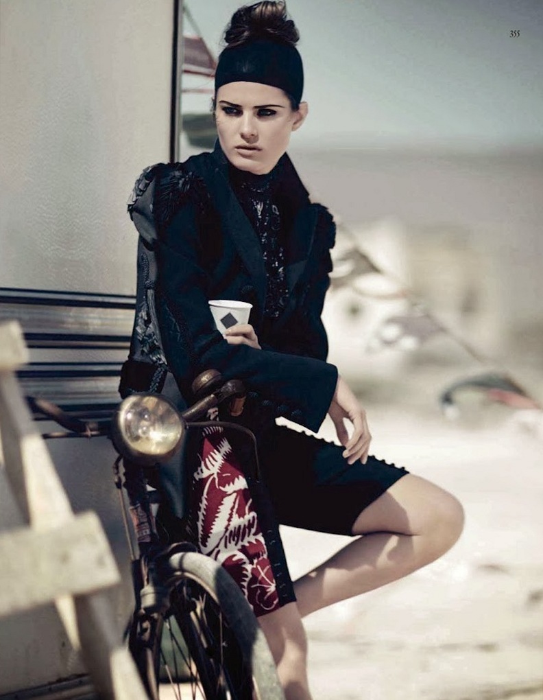 Изабели Фонтана для Vogue China, апрель 2014
