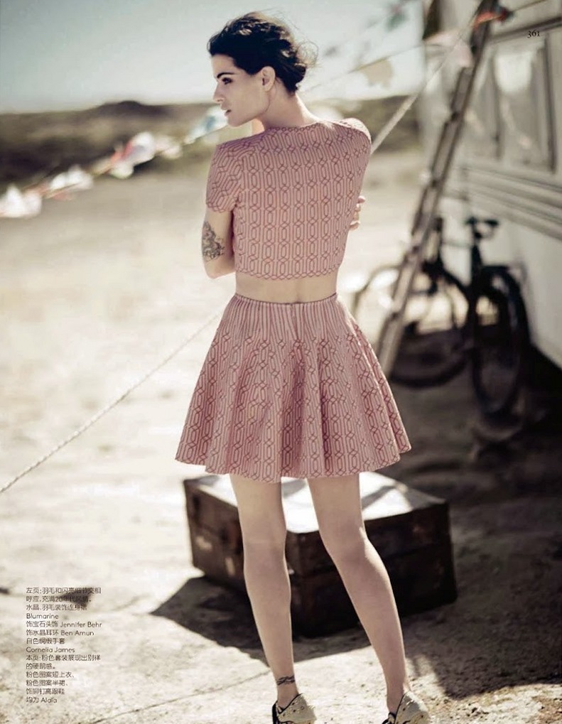 Изабели Фонтана для Vogue China, апрель 2014
