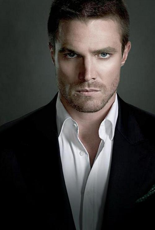 Стивен Амелл (Stephen Amell)