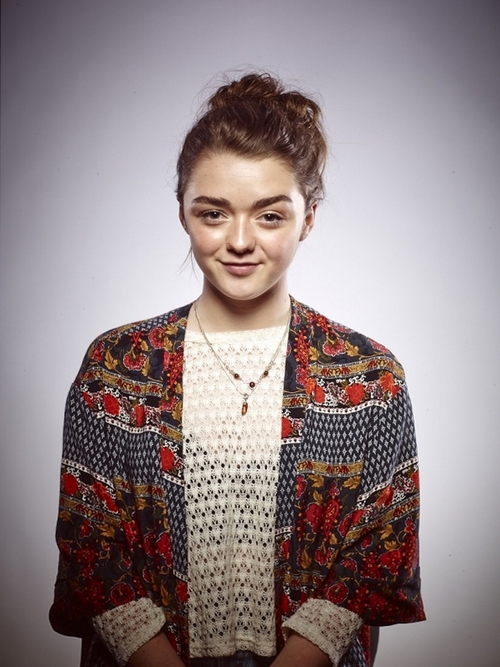 Мэйси Уильямс (Maisie Williams)