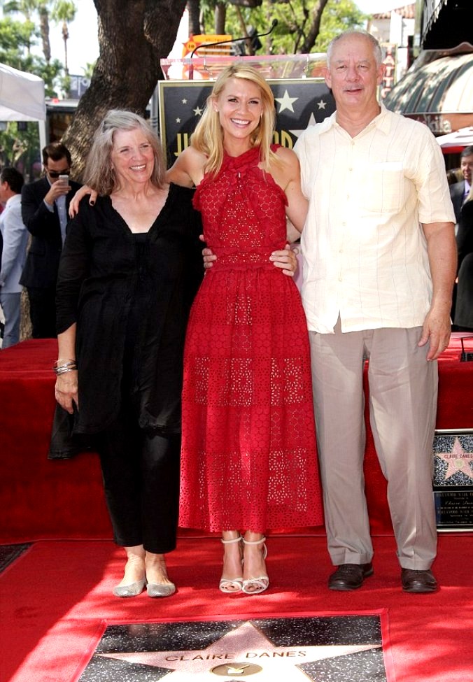 Звезда Клэр Дейнс на Аллее Славы в Голливуде