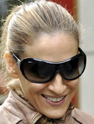 Сара Джессика Паркер и ее солнцезащитные очки