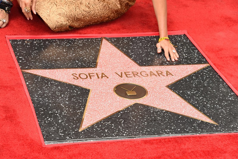 Звезда Софии Вергары на Аллее славы в Голливуде