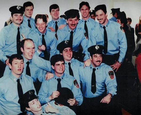 Стив Бушеми в то время, когда он работал пожарным в 55 пожарной части Нью-Йорка
