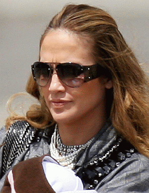Дженнифер Лопес и ее солнцезащитные очки