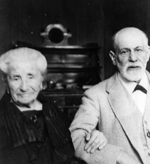 Зигмунд Фрейд и его мама Амалия