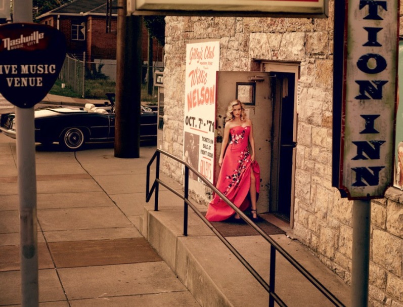 Риз Уизерспун в фотосессии Микаэла Янссона для журнала Vogue US, октябрь 2014