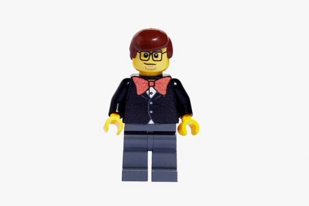 Известные модельеры в виде игрушек LEGO