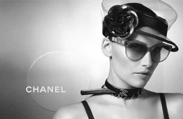 Летиция Каста в рекламе очков Chanel