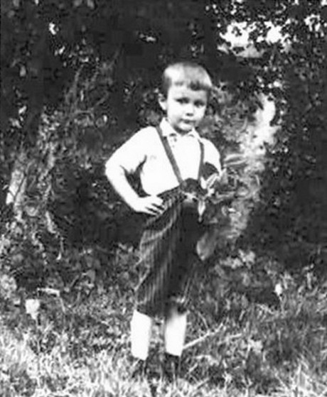 Виктор Янукович в детстве