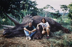 Стивен Спилберг и Кэтлин Кеннеди на съемках фильма "Парк Юрского периода", 1992 год