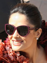 Сальма Хайек и ее солнцезащитные очки
