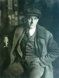 Владимир Маяковский в 1929 году