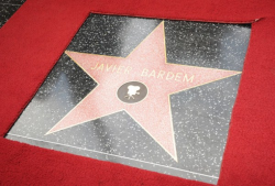 Звезда Хавьера Бардема на Аллее славы в Голливуде