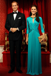 Восковые фигуры принца Уильяма и герцогини Кэтрин в лондонском Музее мадам Тюссо