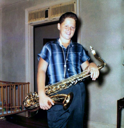 Молодой Билл Клинтон и его саксофон