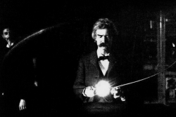 Марк Твен в лаборатории Николы Теслы, 1894 год